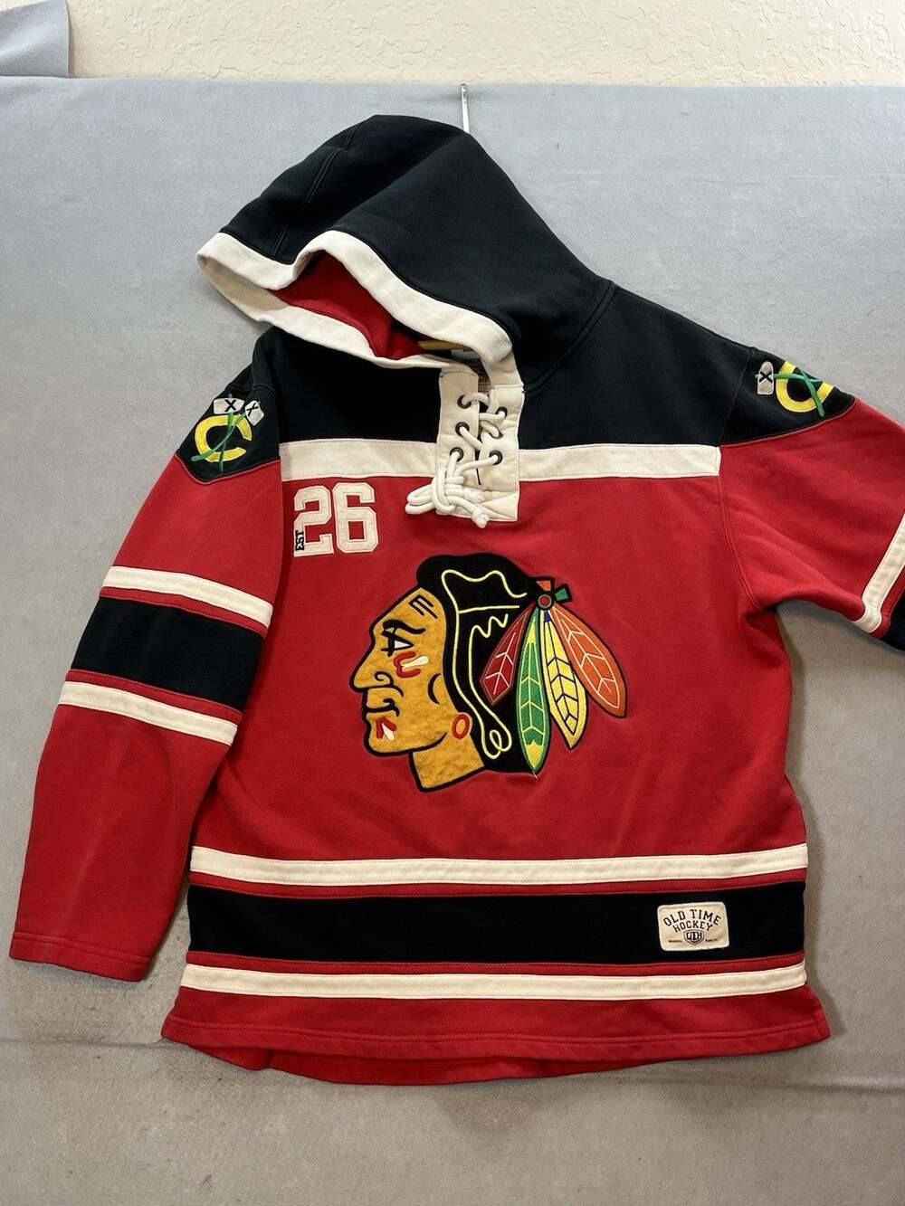 Chicago Blackhawks Old Time Hockey Mens M Lace Up Hoodie NHL Red Black 26